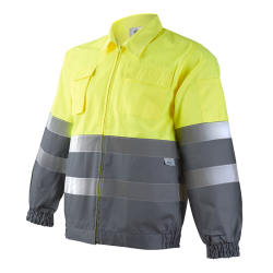 Cazadora multibolsillos...