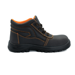 Bota de piel metal free...